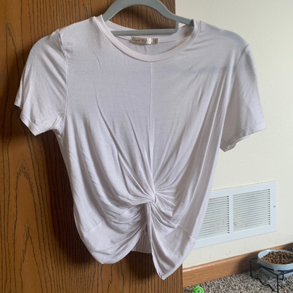 white t shirt